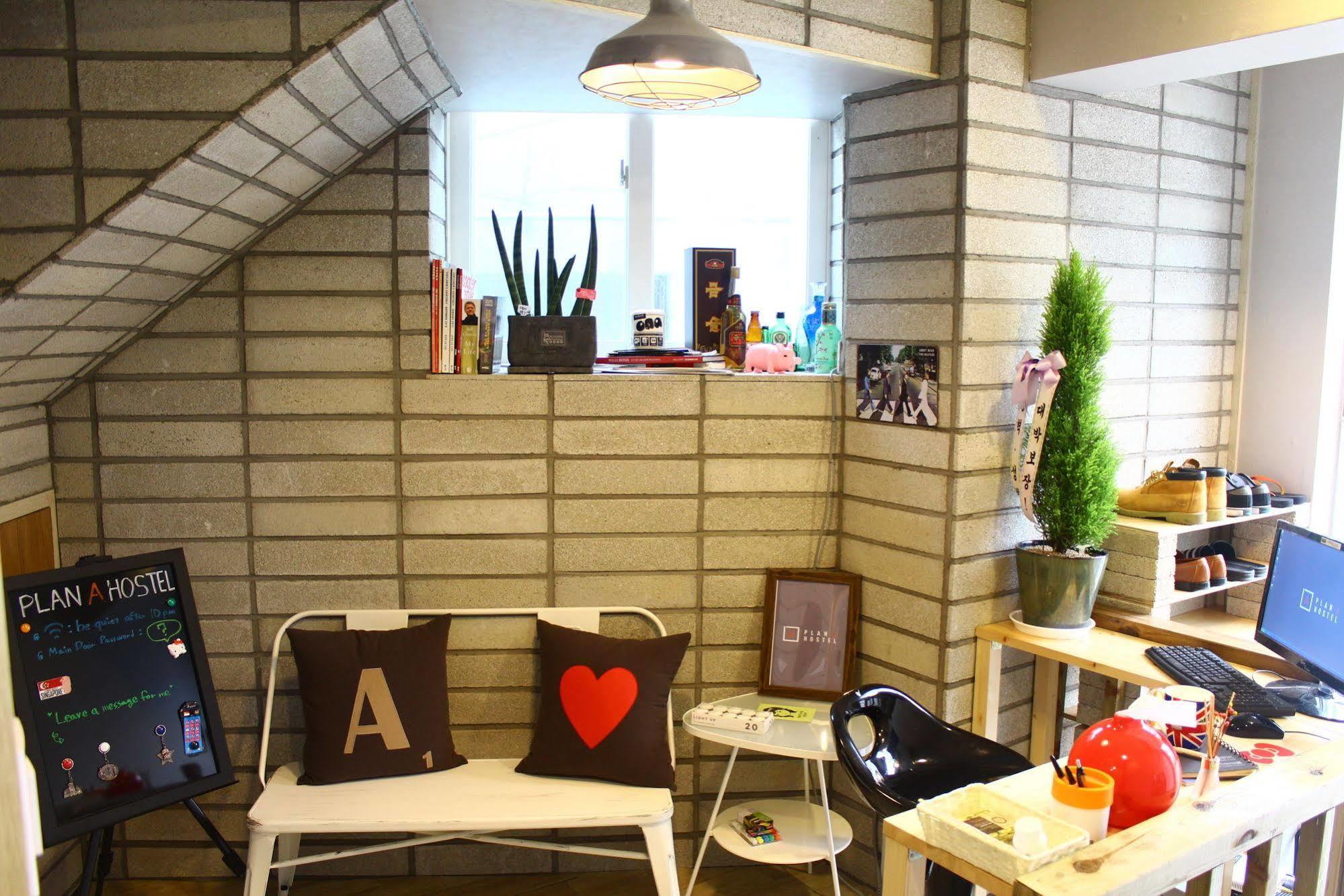Plan A Hostel Seoul Exterior photo